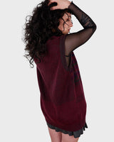 Lets talk vintage! This vintage 80s burgundy silipover is perfect for layering over a skirt! We love this combo! Who's next?