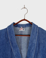 Embrace your love for denim with this vintage 80s denim jacket and let's be honest, who doesn't love a good vintage find?!