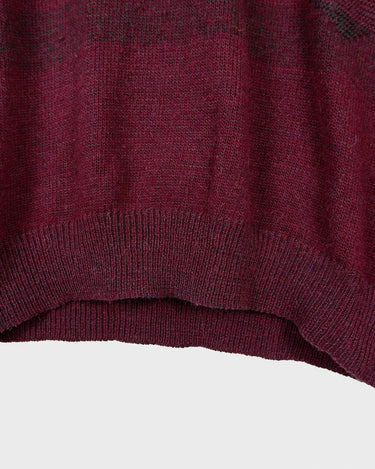 Lets talk vintage! This vintage 80s burgundy silipover is perfect for layering over a skirt! We love this combo! Who's next?