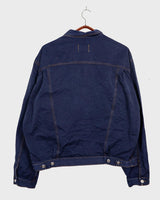 Timeless and effortlessly cool – this vintage dark blue denim jacket in size XXL is the ultimate unisex essential for oversized streetwear lovers. With its clean lines, strong silver buttons, and classic contrast stitching, it’s built for layering and everyday style. Whether you’re dressing it up or down, this jacket adds instant character to any outfit. Comfortable, durable, and easy to wear – your new go-to piece is right here.