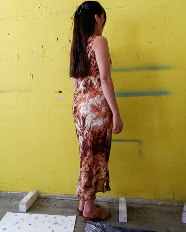 Vintage 90s Moda Piu asymmetrical maxi dress in brown and beige with a tie-dye pattern | S-M
