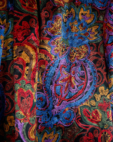 This eye-catching, color-popping 90s vintage blouse is just what your wardrobe yearned for! A timeless addition, the bold baroque print will add a funky flair to any outfit. Super-shiny fabric shimmers and shines, making it a must-have piece for sure!