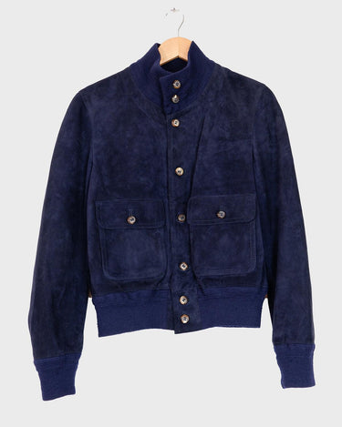 Wrap yourself up in this luxuriously soft, premium HANDCRAFTED Vintage 80s navy blue suede leather jacket (second to last photo shows the signature of the handcrafted work). Please keep in mind, that this jacket has some stains and flaws at the hem and sleeves, which I've already repaired.