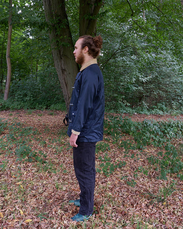 Vintage 80s 90s lightweight navy blue fireman clasp jacket with corduroy collar | L-XL