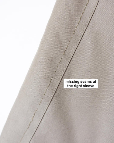 Upgrade your trenchcoat game with this vintage 90s two season trenchcoat (removable lining). With a versatile M - L size, it's perfect for both spring and fall. What are you waiting for?