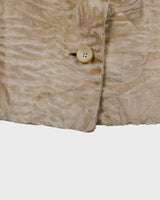 Bring some serious sass to your wardrobe with this fab vintage blazer! Crafted from real fur and showcasing 70s 80s flair, this beige spring blazer is the perfect mix of elegance and playfulness.