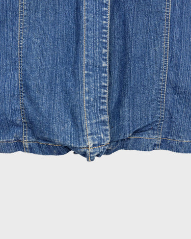 Introducing the ultimate vintage coat - a double lined denim and corduroy combo that will keep you warm and stylish! Perfect for sizes M to L and a must-have for any patchwork fabric lover. Don't miss out on this unique addition to your wardrobe!