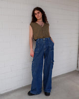 Time to class up your wardrobe with this vintage 90s checkered wool vest!