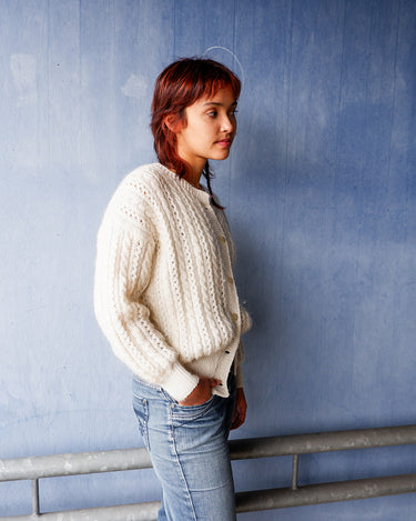 Handmade white openwork cable knit wool cardigan | S-M