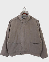This vintage 80s grey wool jacket delivers effortless style with its bold, boxy fit and timeless design. Crafted from premium wool, it’s both warm and versatile for any occasion. A must-have for those who love classic fashion with a laid back vibe.