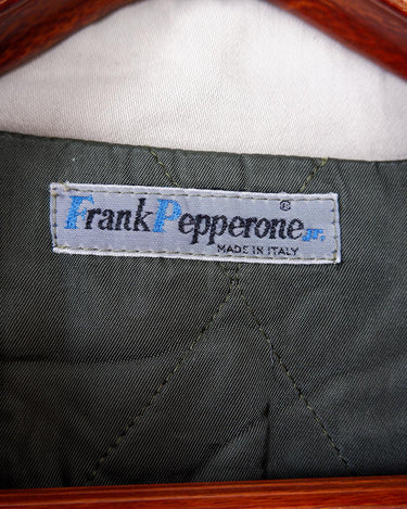 This vintage 80s grey wool jacket delivers effortless style with its bold, boxy fit and timeless design. Crafted from premium wool, it’s both warm and versatile for any occasion. A must-have for those who love classic fashion with a laid back vibe.