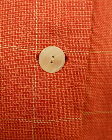 Add a touch of sass to your style with our Preloved salmon color tartan blazer (lightweight blazer - perfect for spring). Made from luxurious silk, virgin wool, and mohair, this blazer is not only stylish but also high-quality. Perfect for XS-S sizes. Upgrade your wardrobe now!