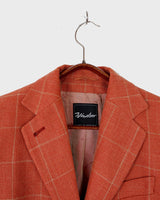 Add a touch of sass to your style with our Preloved salmon color tartan blazer (lightweight blazer - perfect for spring). Made from luxurious silk, virgin wool, and mohair, this blazer is not only stylish but also high-quality. Perfect for XS-S sizes. Upgrade your wardrobe now!
