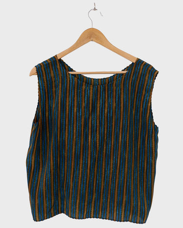 Vibe on all those 90s vibes with this one-of-a-kind vintage viscose top! Striped and with waving details, you can flaunt your style in this timeless piece. Just don't forget to bring the sunnies!