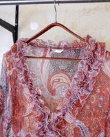 Feel like a fairy in this Vintage 90s pink-multicolor transparent volant silk mix blouse! With its deep V collar and light shimmer, this blouse is like a fairy tale. Perfect for adding some magical vibes to your wardrobe.