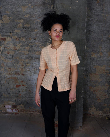 Vintage 80s light apricot colored light transparent striped blouse | M - L