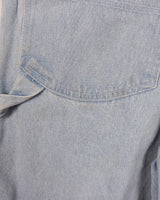 This vintage 90s denim blue dungaree is made for denim-lovers! An adjustable length gives you the freedom to style it however you want!