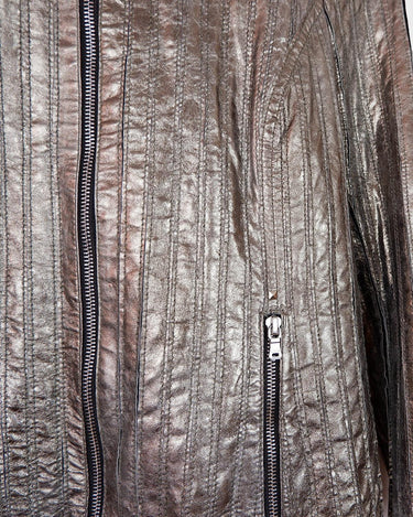 This Milestone nappa leather jacket will have you shimmering with glam and elegance! Crafted from ultra thin and luxurious nappa leather. Ideal for spring and summertime sparkle!