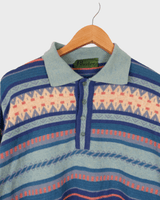 This cute Vintage 90s blue geometric pattern sweater (thin!) will have you feeling snazzy! You won't be able to deny the 80s / 90s's charm with its unique pink detailing - perfect for adding an extra splash of personality!