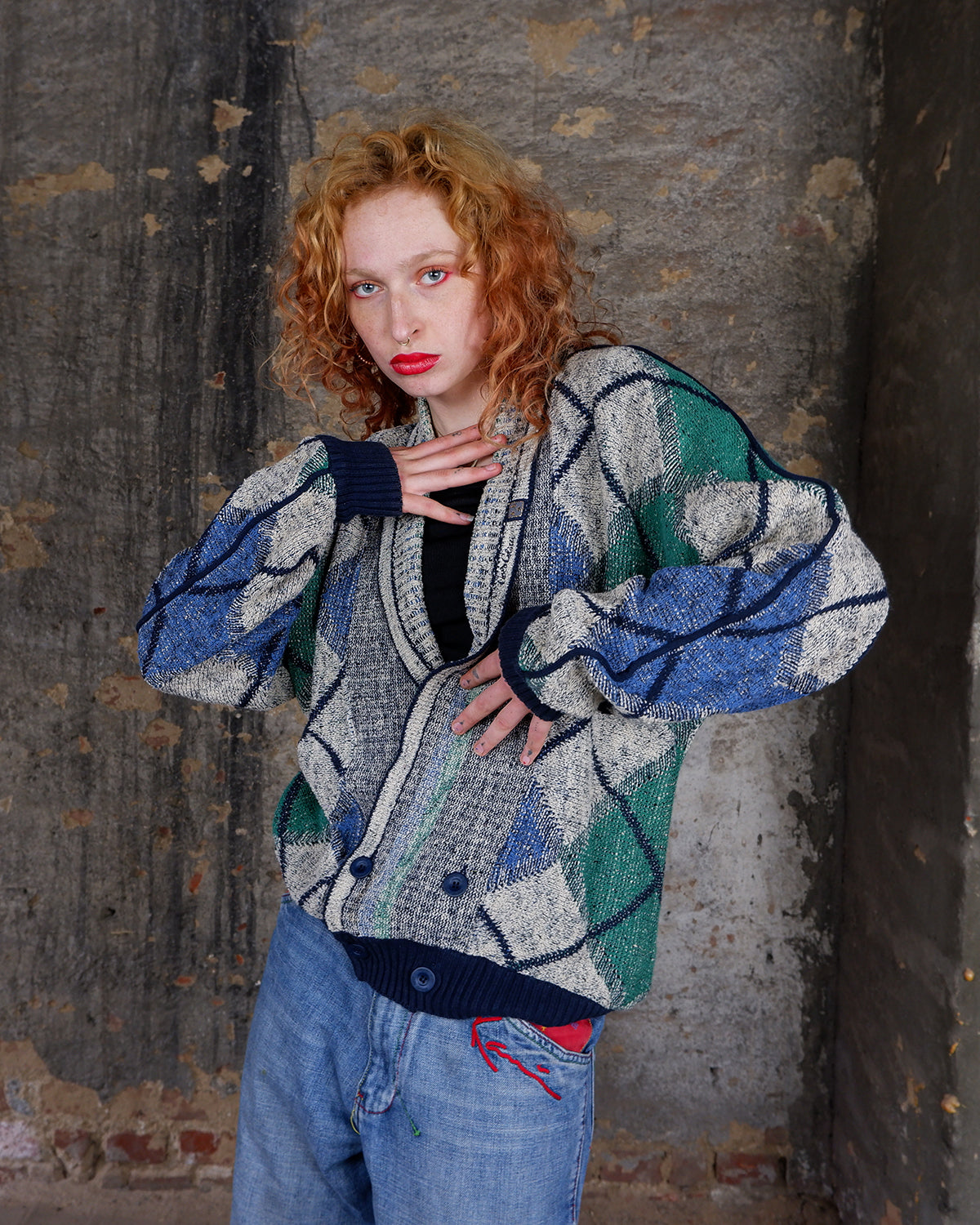 This colorful 80s Carlo Colucci Cardigan is made with premium materials and shows off the iconic designer's vibrant sense of style.