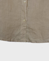Soft, airy, and effortlessly cool – this vintage 80s linen blouse in a light beige / cream tone brings timeless style. The breathable (a bit see trough) fabric make it perfect for sunny days, casual layering or adding a vintage twist to your everyday look.