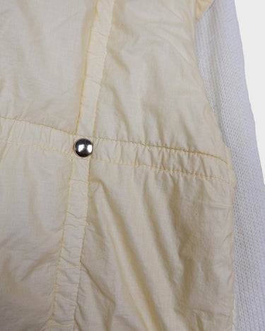 Rare 80s collab between French art rebel Castelbajac and Italian luxury label ICEBERG. A bold mix of soft knit sleeves and lightweight woven fabric, detailed with silver snaps and zip pockets. Playful, offbeat, and seriously collectible.