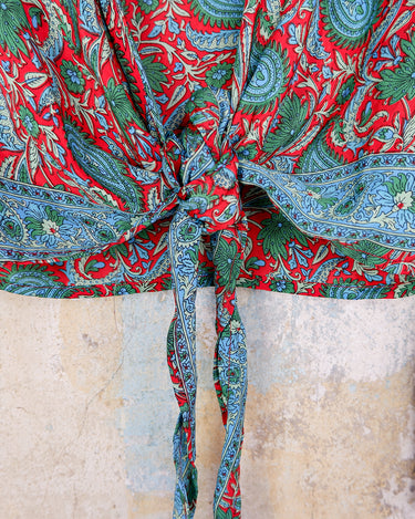 Inspired by the free-spirited vibe of the 70s, this boho paisley-patterned silk-blend tie crop-fit blouse features flared sleeves and a breezy silhouette. Lightweight, very thin, colorful and perfect for sizes XS to S. Throw it on, tie it up, and let your outfit do the talking.