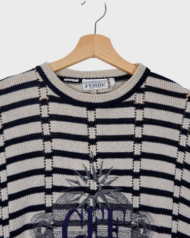 Ready to feel the Designer Giannefranco ferre? Slip into this Designer vintage sweater and let the stiched logo do the talking!