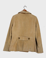 Introducing the y2k beige/cream brown Dino'z leather jacket! Complete with dark golden buttons and light shoulder pads, this jacket is just timeless! 