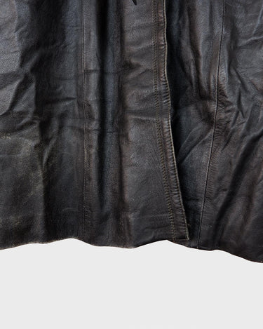 Let your 70s style heart shine with this Vintage 70s black leather penny lane coat with real fur. It features a thin leather that keeps you warm and comfy while you rock that sweet '70s vibe.