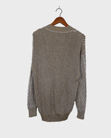 Cable knit sweaters never go out of style - especially when they're as shimmery as this vintage 80 thin sweater! Who doesn't love classic sweater, right?