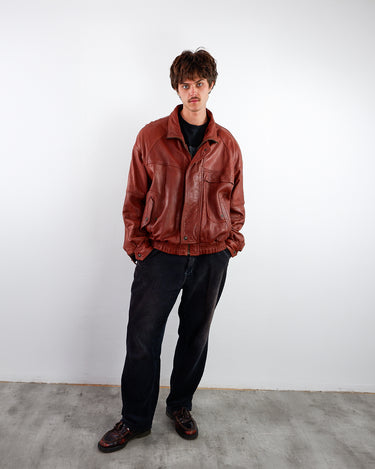 Vintage 80s red brown bomber leather jacket with shoulder pads | L-XL