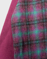 This vintage 80s checkered sweater is the comfiest way to stay warm this season! Cozy dark pink tones and a classic checkered pattern give you the perfect casual look. And don't worry about chill; it'll keep you toasty like a warm hug!