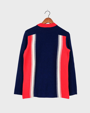 Look snazzy in this navy blue and red color mix Lacoste sweater! This longer fit (length: 66cm) is perfect for keeping you warm and looking snazzy.