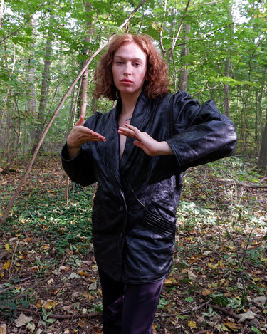 This vintage 80s black leather jacket is a total vibe. With a sleek S size fit and timeless style, it's perfect for adding a touch of edge to any outfit.