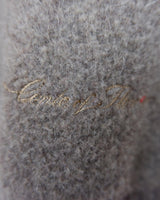 Get cozy in this Vintage 80s brown sweater, complete with beautiful floral stitching. Perfect for chilly days, this sweater is the ultimate way to stay snug. Cozyness is calling!