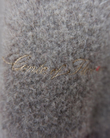 Get cozy in this Vintage 80s brown sweater, complete with beautiful floral stitching. Perfect for chilly days, this sweater is the ultimate way to stay snug. Cozyness is calling!