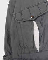 Relive the luxury of the 80s with this premium Emanuel Ungaro jacket. Light padding and sleek grey color make it a must-have for any wardrobe.