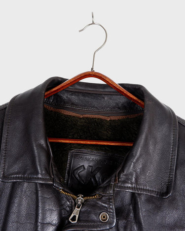 Take flight in style with our premium vintage 80s 90s Skott leather flight jacket. Made with the finest quality brown leather, this jacket is perfect for those looking to add some timeless style to their wardrobe.