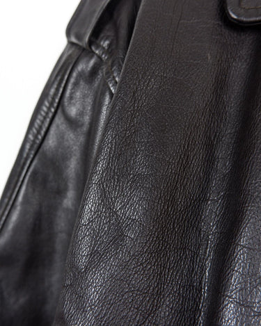 Take flight in style with our premium vintage 80s 90s Skott leather flight jacket. Made with the finest quality brown leather, this jacket is perfect for those looking to add some timeless style to their wardrobe.