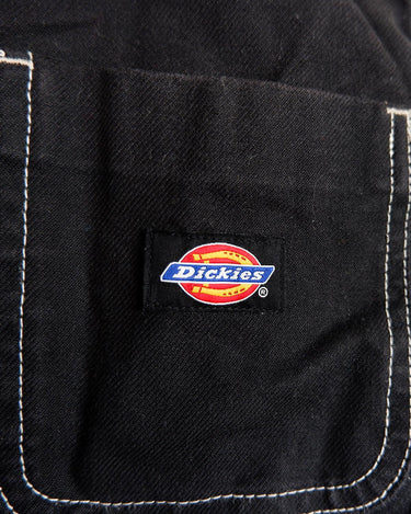 Introducing the ultimate denim jacket for those who like to keep it cool and comfortable. The Black Dieckies Toccoa lightweight denim jacket is perfect for any casual occasion. Lightweight yet durable, this jacket is your go-to choice for everyday wear.