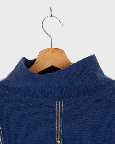Add some shimmer to your wardrobe with this designer vintage Les copains blue turtlekneck sweater. Perfect for M to L sizes, this sweater will keep you cozy and stylish with its unique shimmering details. Say goodbye to boring sweaters and hello to one-of-a-kind fashion!