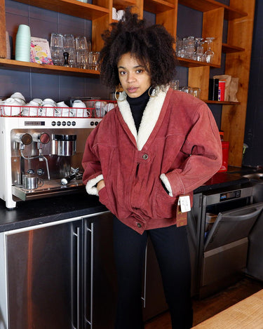 Are you a fan of 90s fashion? Look no further than our DEADSTOCK Vintage 90s burgundy leather jacket! Lined for warmth and style, this jacket is a must-have for any 90s enthusiast. Grab it now before it's gone for good!