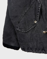 The Premium Vintage 90's ENERGIE black denim hooded jacket (used look) is the must-have item for those who want to add some edge to their wardrobe. Its unique design and quality materials give off a cool, laid-back vibe!