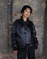 The Mil-Tec US Flyer A2 Leather Jacket is the ultimate classic – a must-have inspired by the legendary US Air Force bomber design. Made from premium dark brown leather, it delivers rugged durability and timeless style in one.