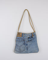 Upcycling denim handbag from the online shop vinti vintage