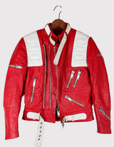 Ready for this vintage Hein Gericke motorcylce leather jacket?! It's perfect for the rebel in you. So, what are you waiting for? Let's hit the gas!