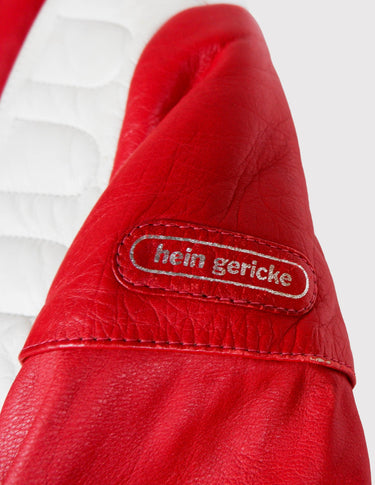 Ready for this vintage Hein Gericke motorcylce leather jacket?! It's perfect for the rebel in you. So, what are you waiting for? Let's hit the gas!