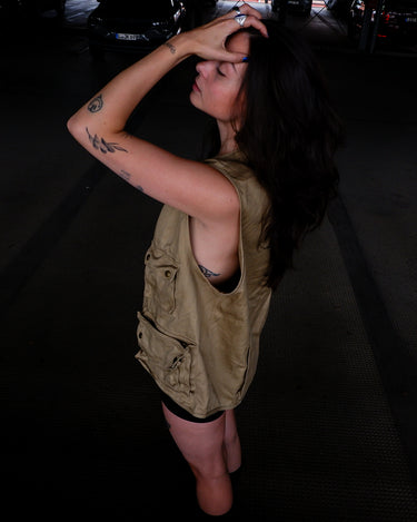 Vintage 90s y2k beige/brown workwear style vest with multiple pockets | L-XL