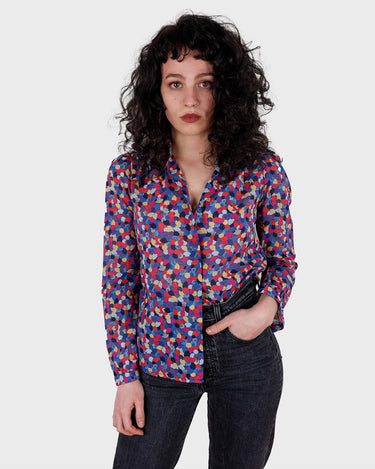 Sparkle like the '80s, but with of colors in this very thin and light transparent blouse. Please keep in mind, that some parts of the hem were handsewn /reworked by me (last photo).